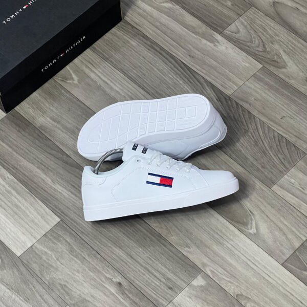 Classic Tommy Hilfiger - Image 4