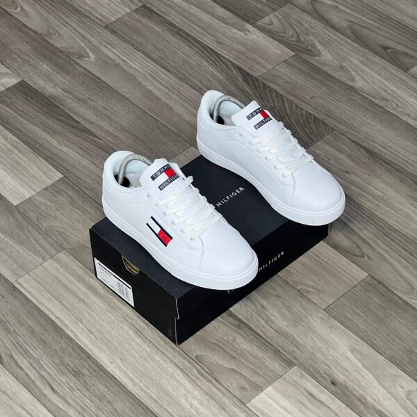 Classic Tommy Hilfiger