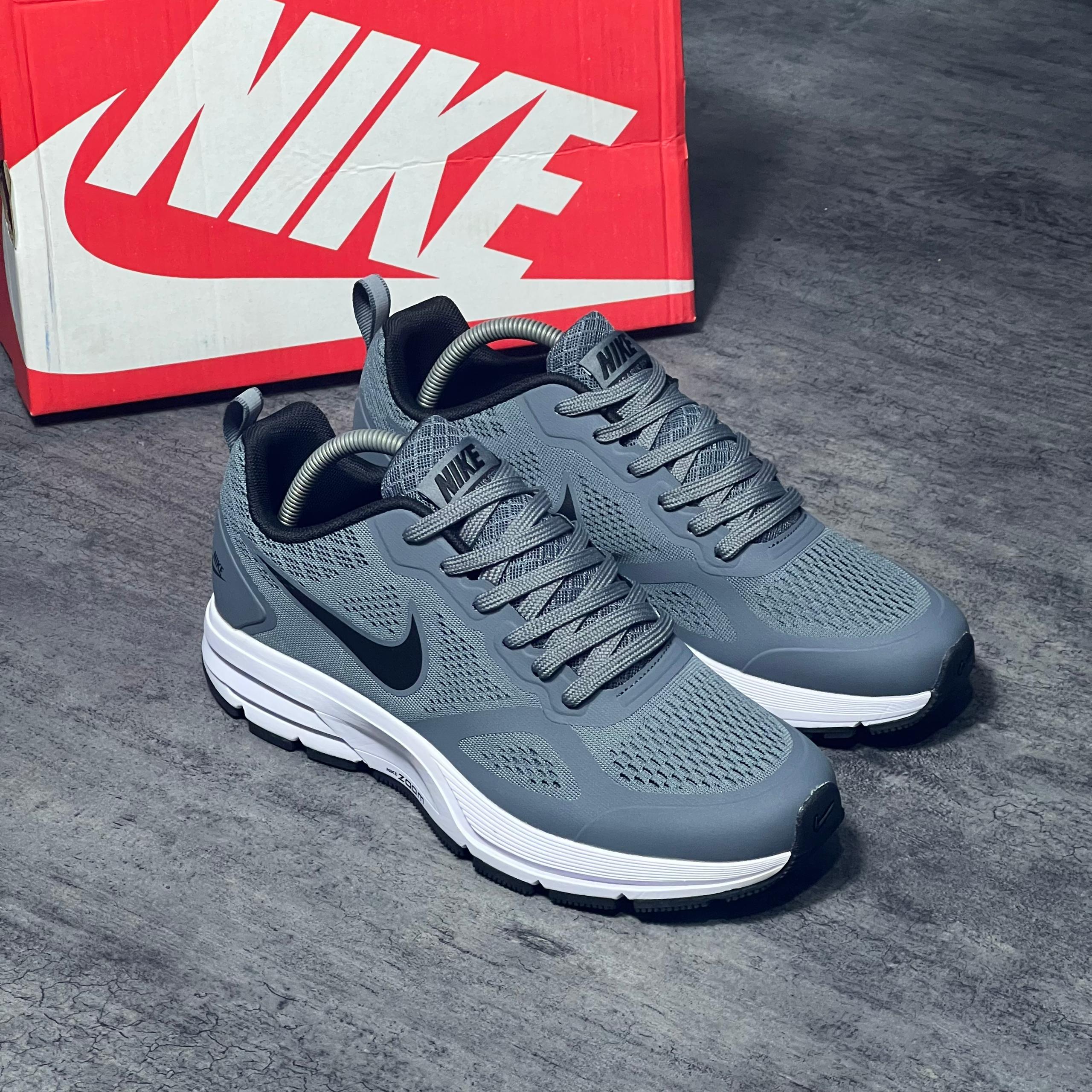 Nike Zoom Pegasus 26x grey