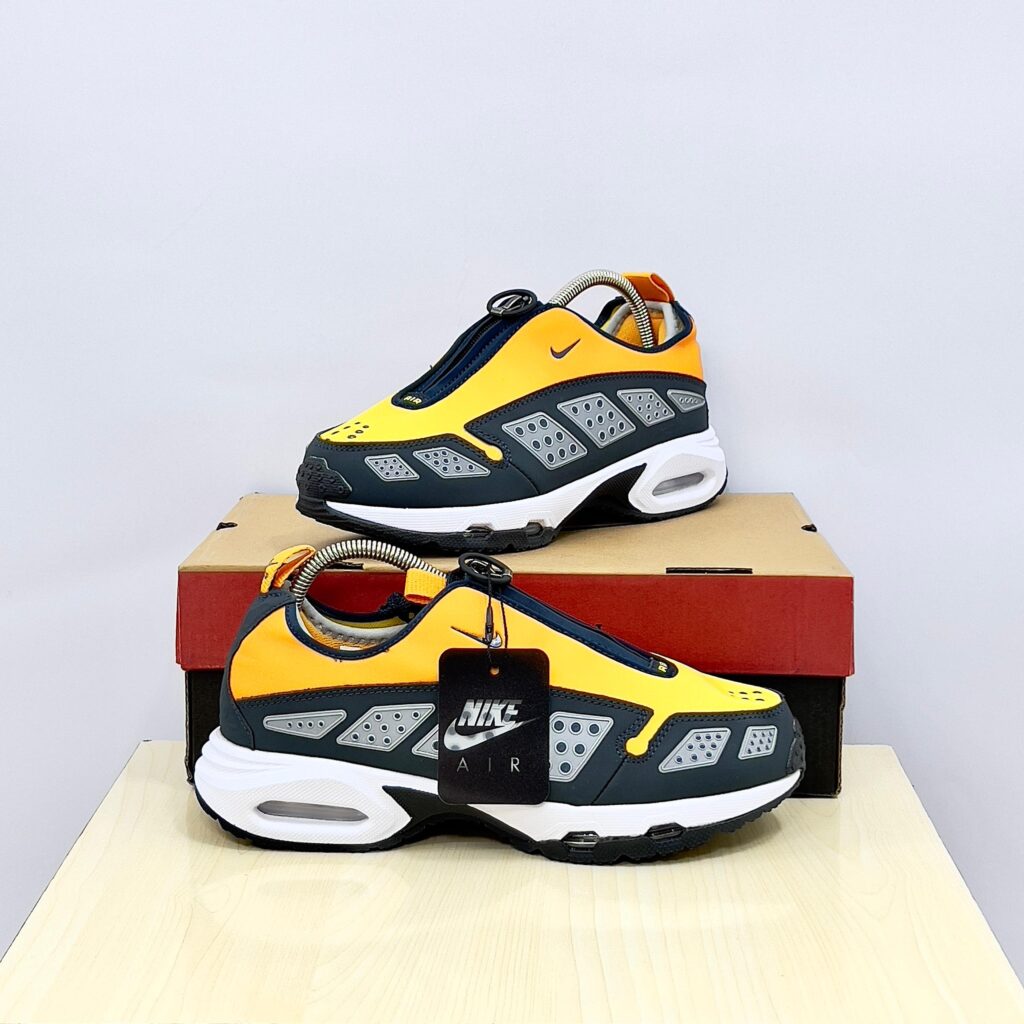 NIKE AIRMAX SUNDER “CANYON GOLD"