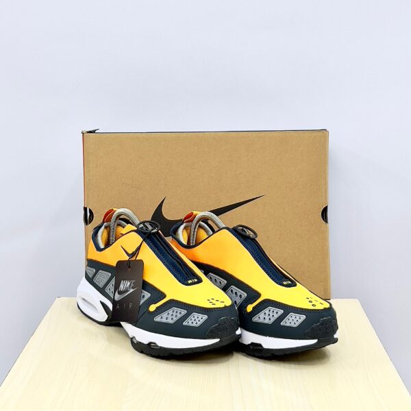 NIKE AIRMAX SUNDER “CANYON GOLD" - Image 2