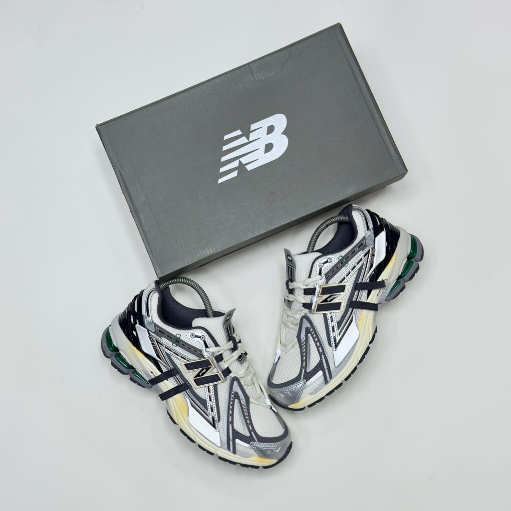 NEW BALANCE 1906A Silver Gold Metallic Rust