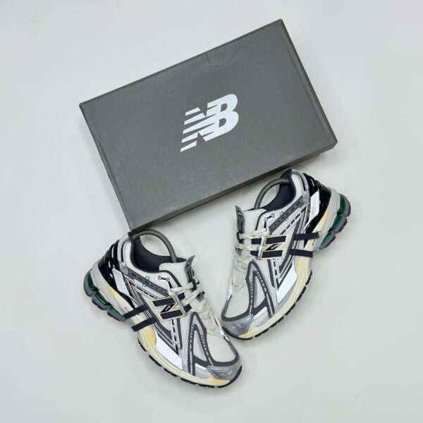 NEW BALANCE 1906A Silver Gold Metallic Rust