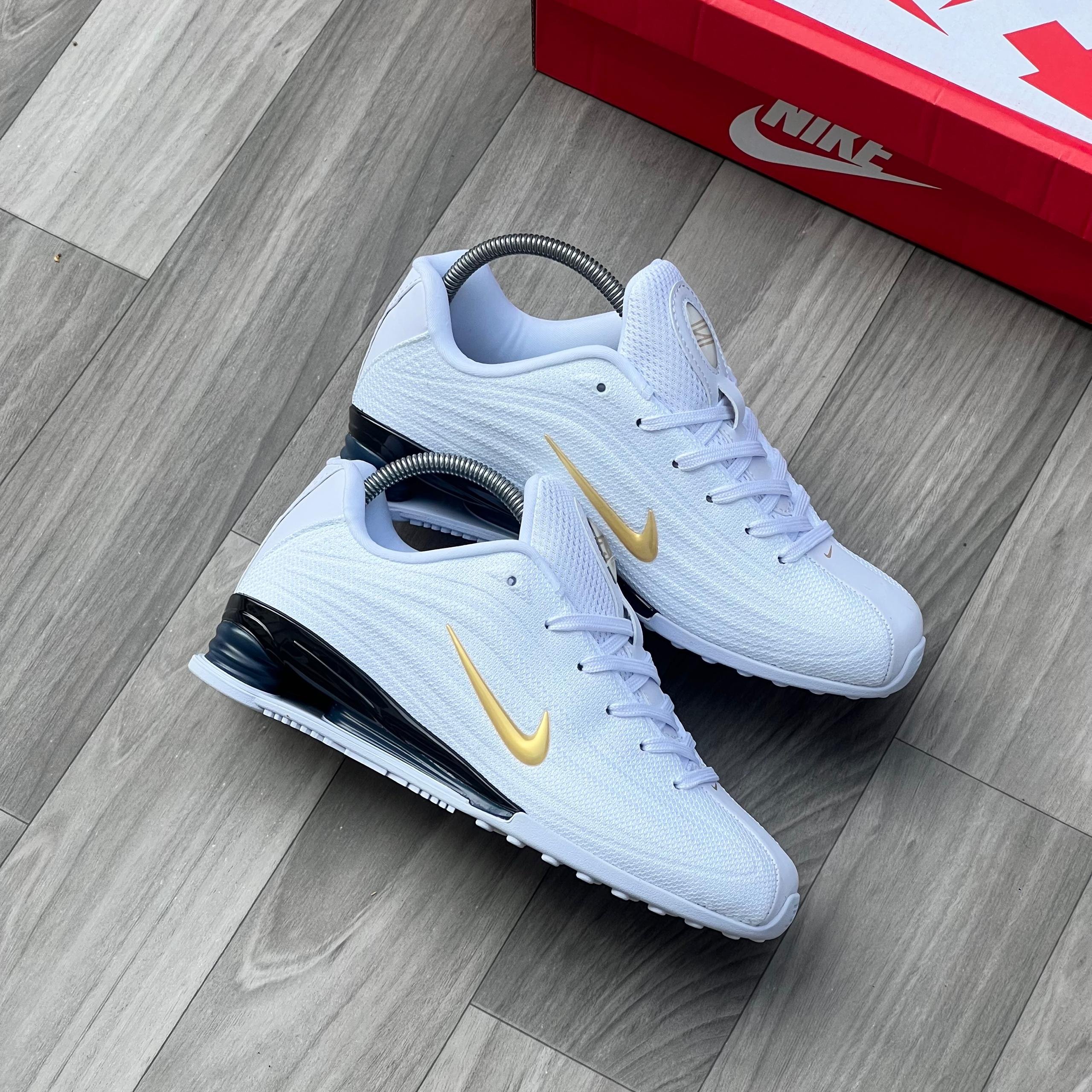 NIKE SHOX Z WHITE METTALIC GOLD - Image 2